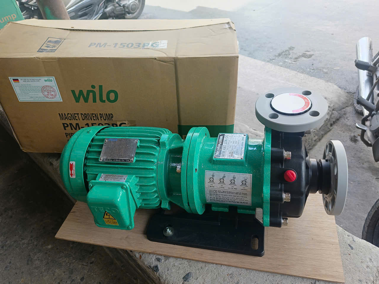 máy bơm hóa chất dạng từ hiệu wilo, model PM-1503PG
